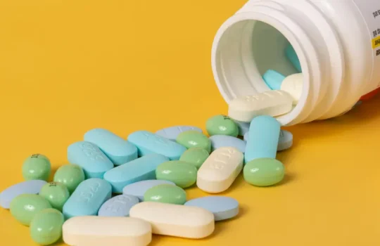 Medicamento Acetato de Abiraterona
